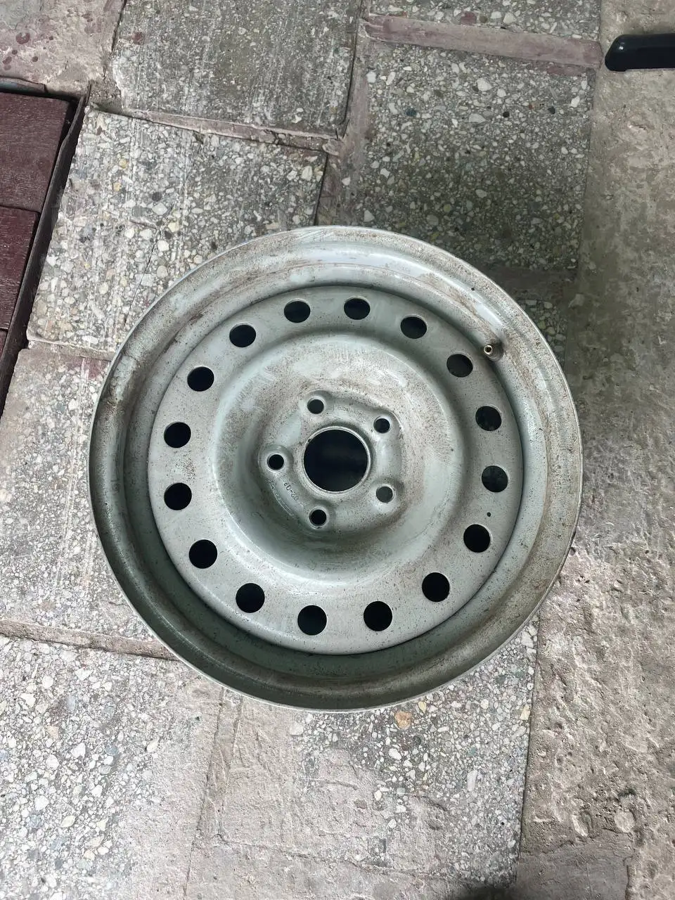 Продам 15 радиус новый штамповка - Автодиски (Запчасти) в Ульяновск