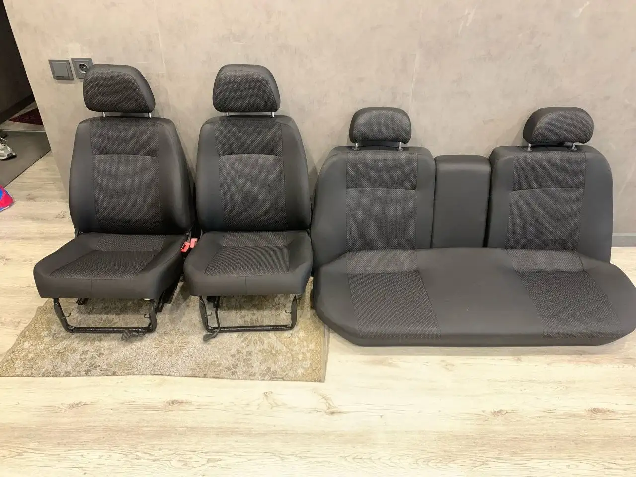 Продам комплекты сидений для автомобилей ВАЗ - Запчасти (Авто) в Ульяновск