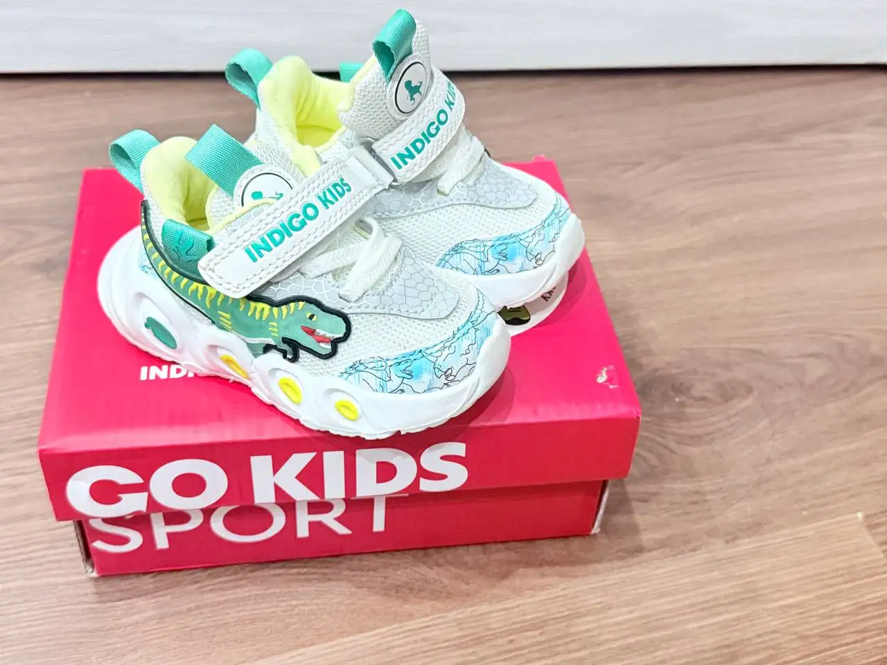 Кроссовки детские со светящимися глазами дракона INDIGO KIDS - Обувь детская (Одежда) в Ульяновск