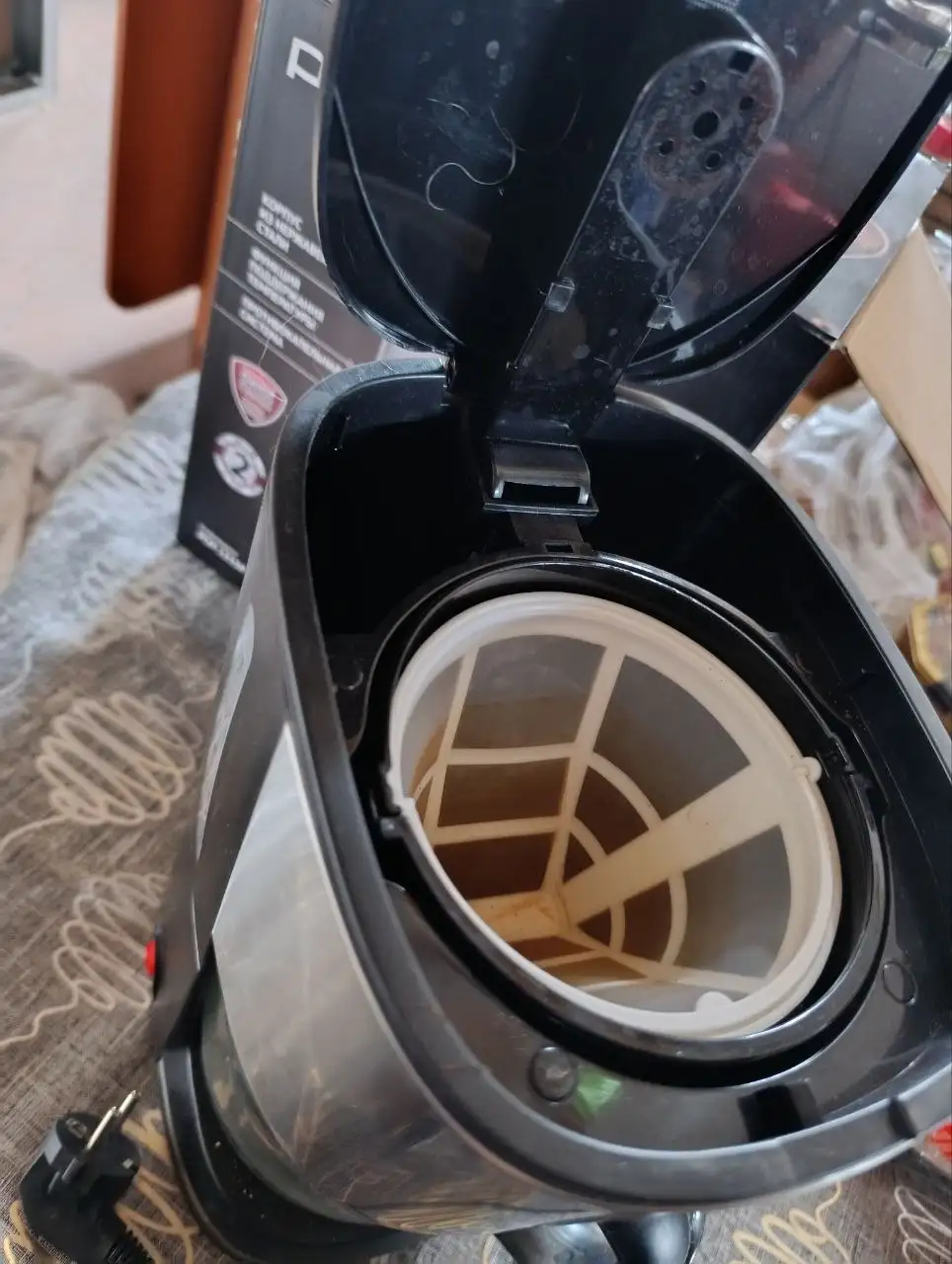 Кофеварка практически новая - Бытовая техника (Для дома и дачи) в Ульяновск