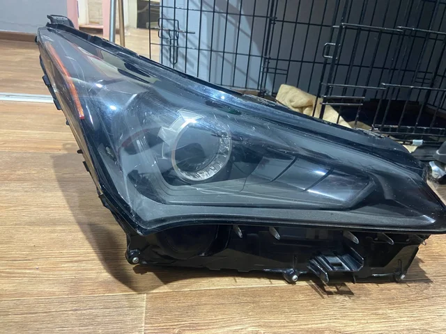 Передняя левая фара Lexus NX 2014-2017 - Сиденья в Ульяновск