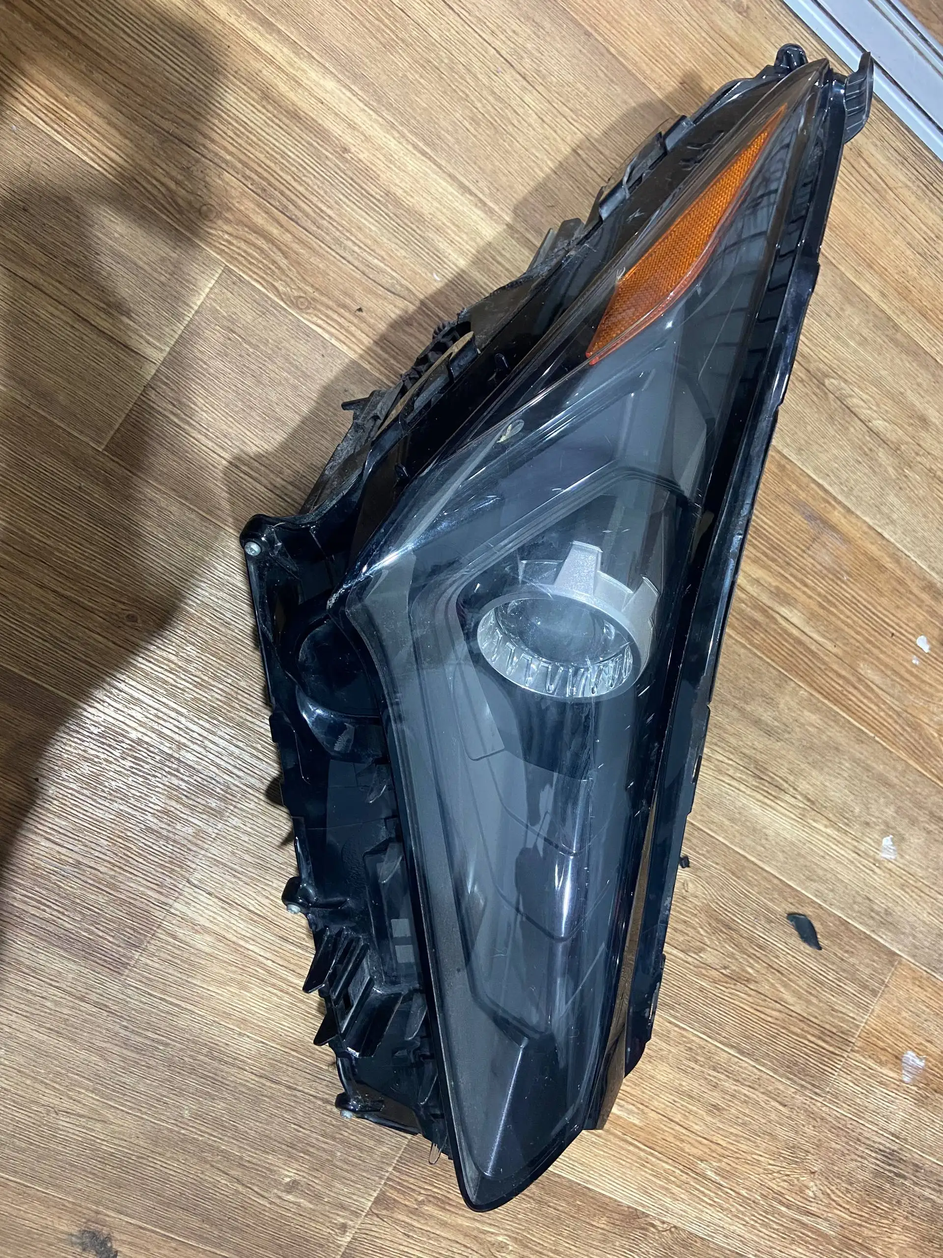 Передняя левая фара Lexus NX 2014-2017 - Освещение и оптика (Авто) в Ульяновск