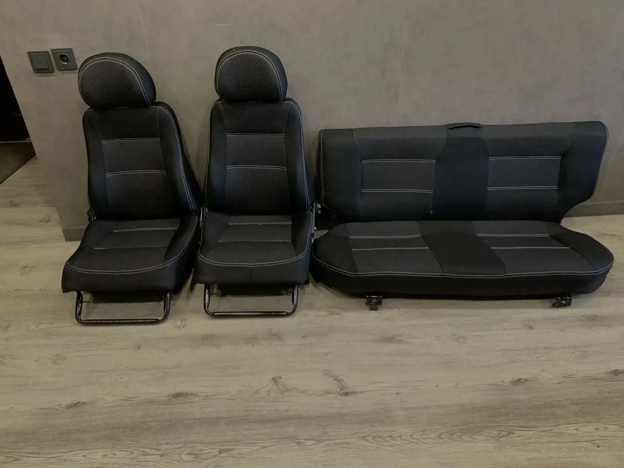 Продам комплекты сидений для Приоры и ВАЗ - Сиденья (Авто) в Ульяновск