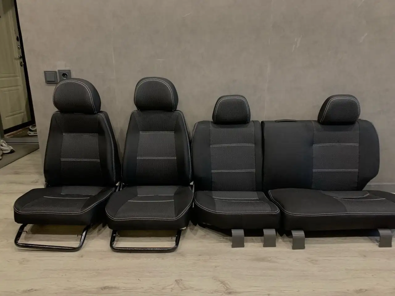 Продам комплекты сидений для Приоры и ВАЗ - Сиденья (Авто) в Ульяновск