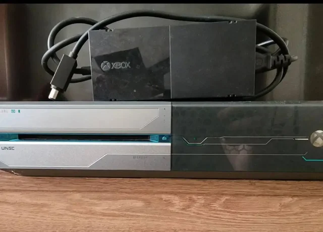 Xbox One Halo Edition 1TB - Компьютерные мыши в Ульяновск
