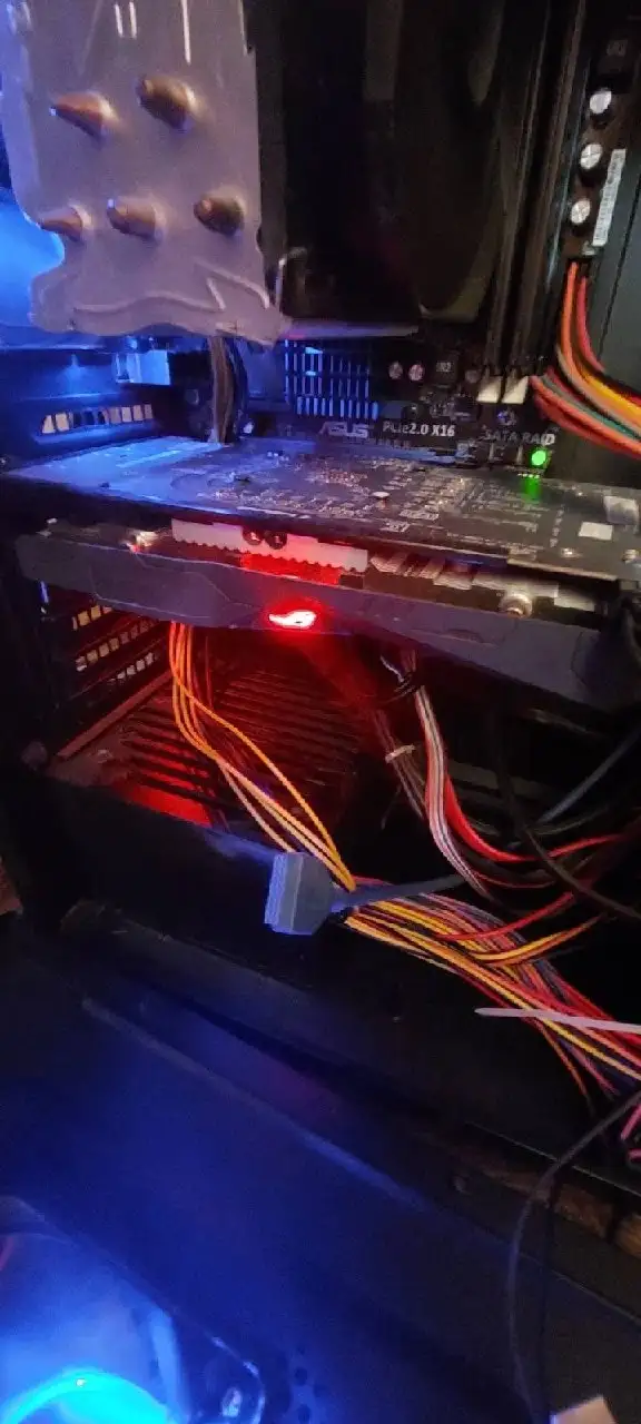 Видеокарта RX 570 4GB и башня для процессора - Видеокарты (Электроника) в Ульяновск