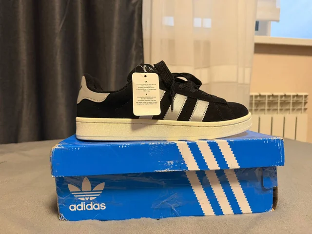 Новые Adidas Campus Poizon размер 43 - Брюки и шорты в Неизвестно