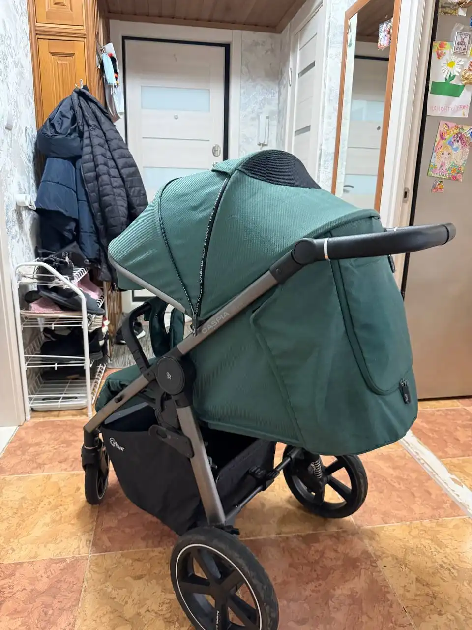 Продам автокресло и коляску