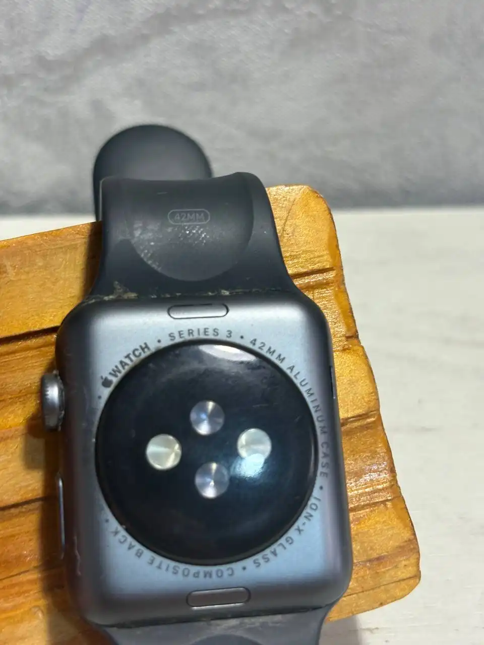 Apple Watch Series 3 в идеальном состоянии