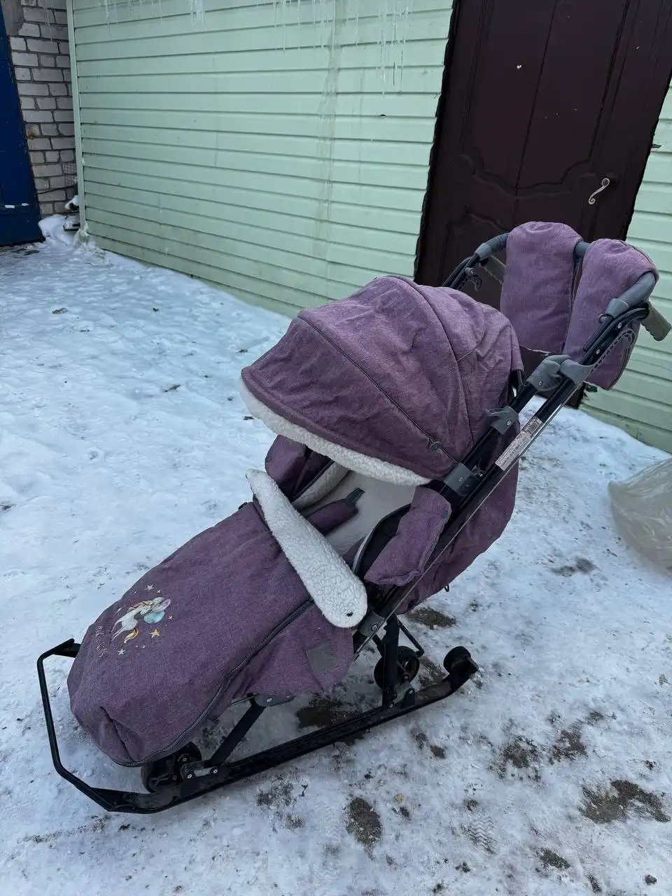 Продам сани коляску черничного цвета