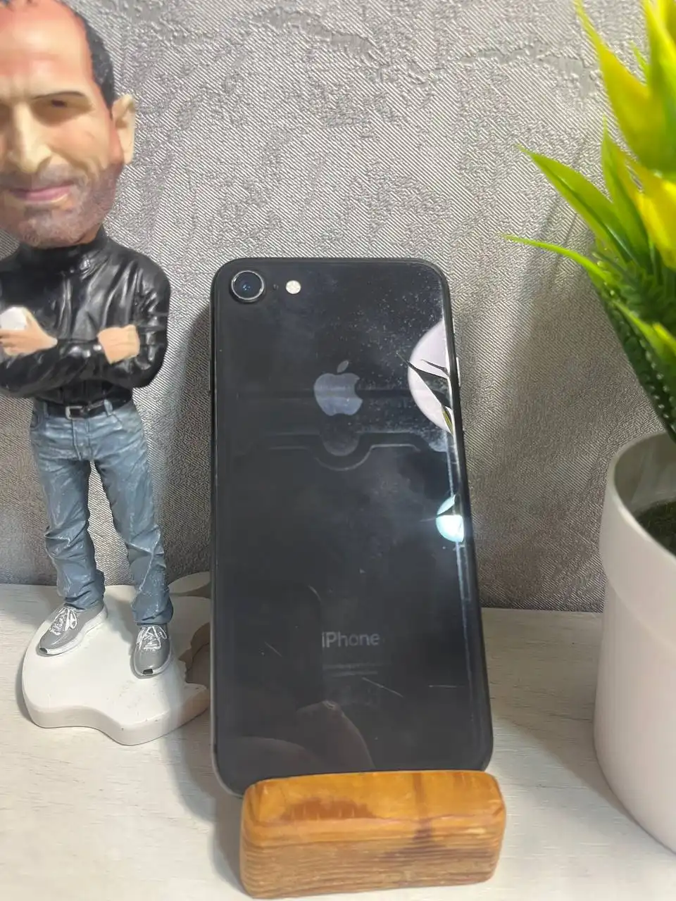 Продажа iPhone 8 с замененной батареей - Смартфоны (Электроника) в Ульяновск