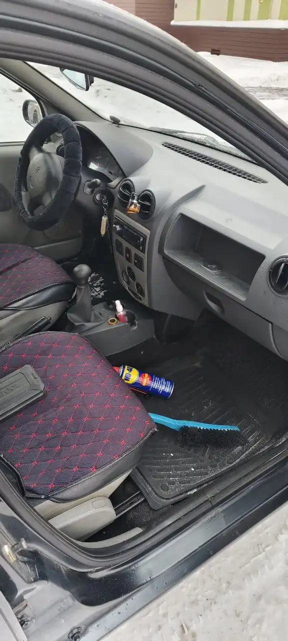 Продам отличный рабочий Логан