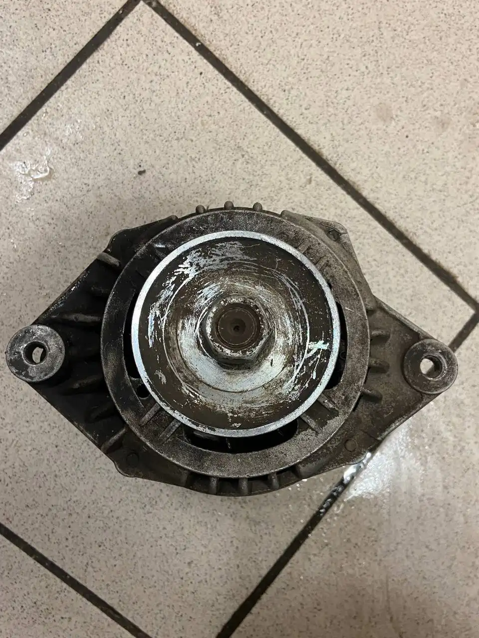 Карбюраторный генератор ВАЗ 2108-9 99 на 140 ампер