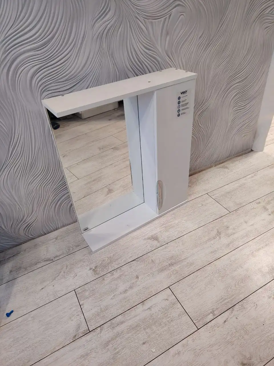 Продам шкафчик на 60 - Барахолка в Ульяновск