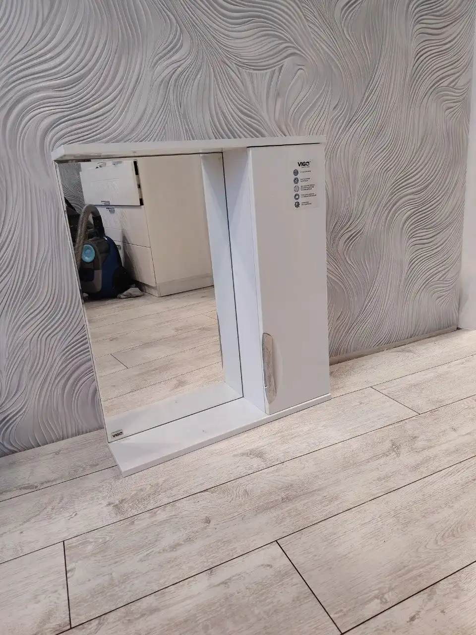 Продам шкафчик на 60 - Барахолка в Ульяновск