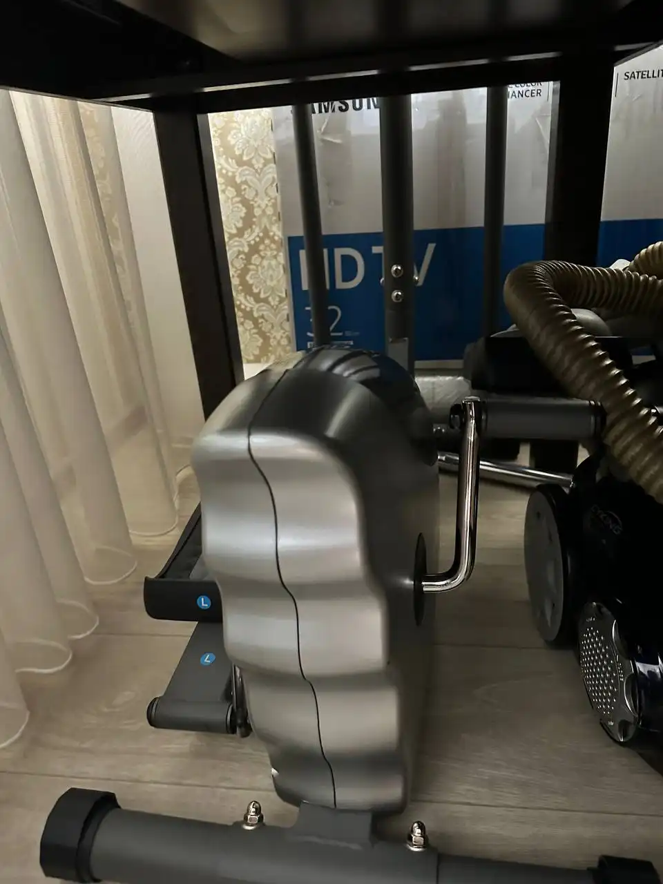 Товар с небольшим дефектом - Барахолка в Ульяновск