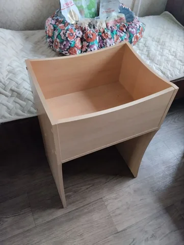 Тумба для цветов или лежанка для кошки - Барахолка в Саратов