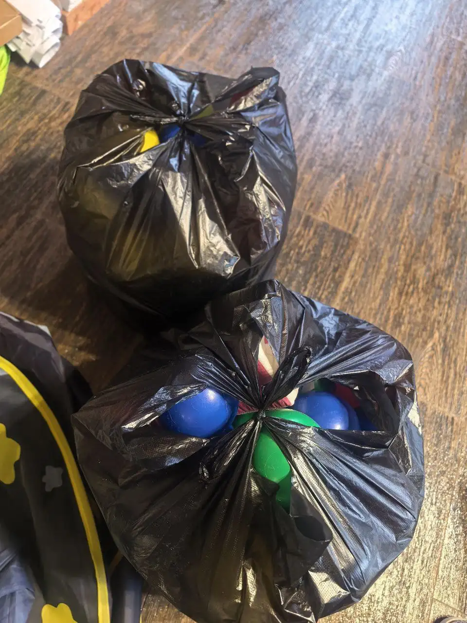 Нужен автокурьер для доставки пакетов для животных на передержку - Курьерские услуги (Услуги) в Саратов